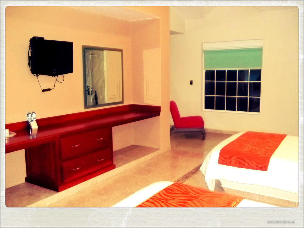 Hotel Aqua Spa & Resort Martínez de La Torre Chambre photo